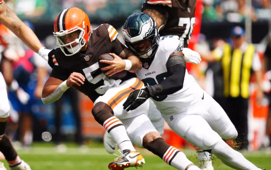 Brutal Breakdown: Dillon Gabriel's Rough Debut vs. Shedeur Sanders' Rise